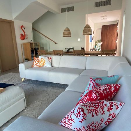 The White Villa Fujairah Luaran gambar