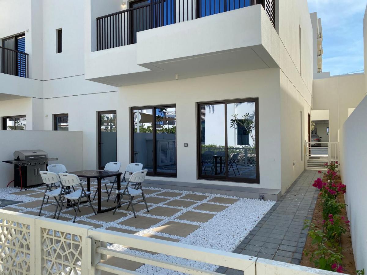 The White Villa Fujairah Luaran gambar